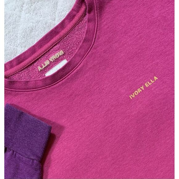 Ivory Ella Mauve & Purple Elephant Sweatshirt Women's Size Small - 237 - Picture 2 of 11